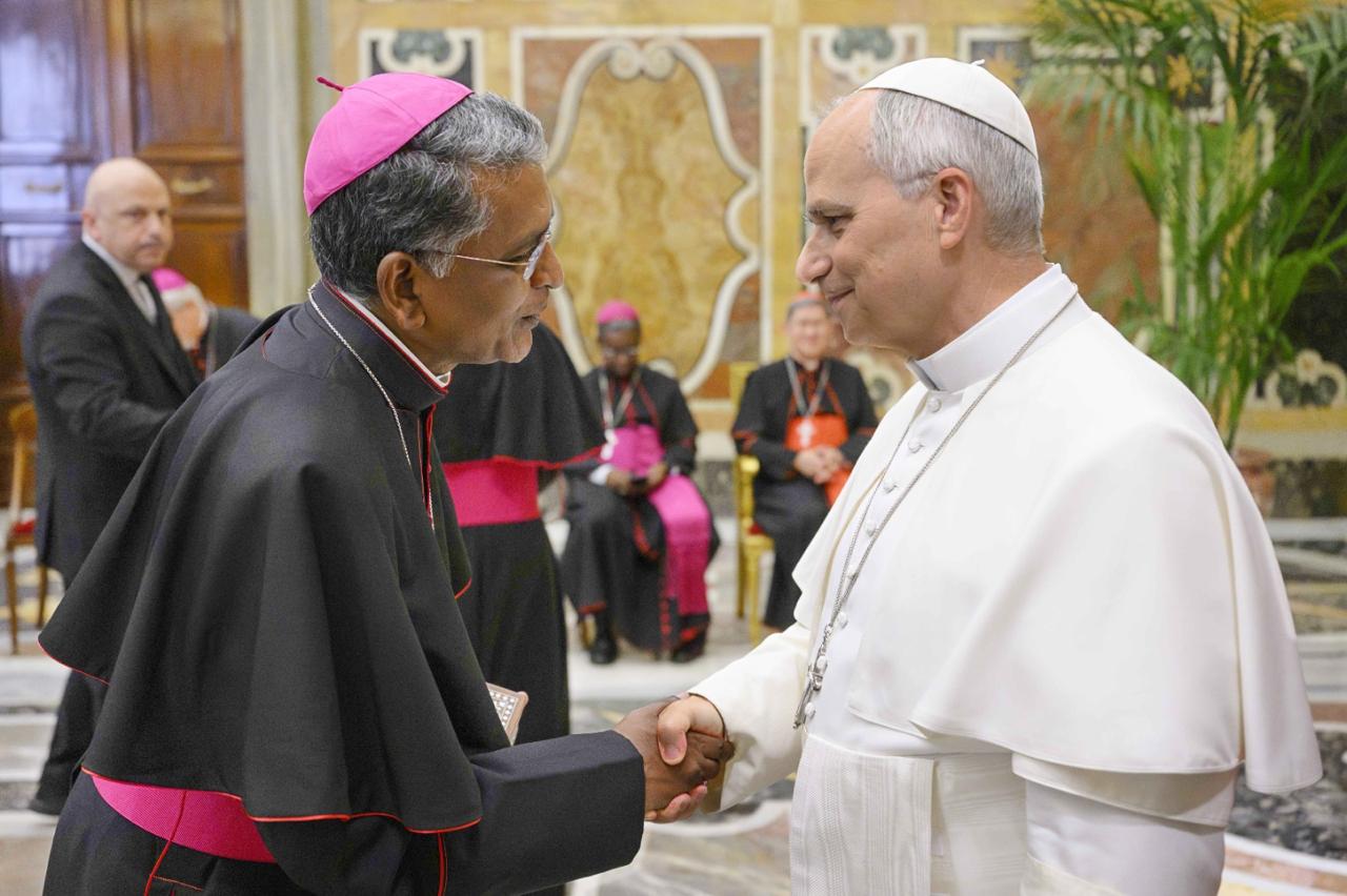 moments-from-the-vatican-audience-02